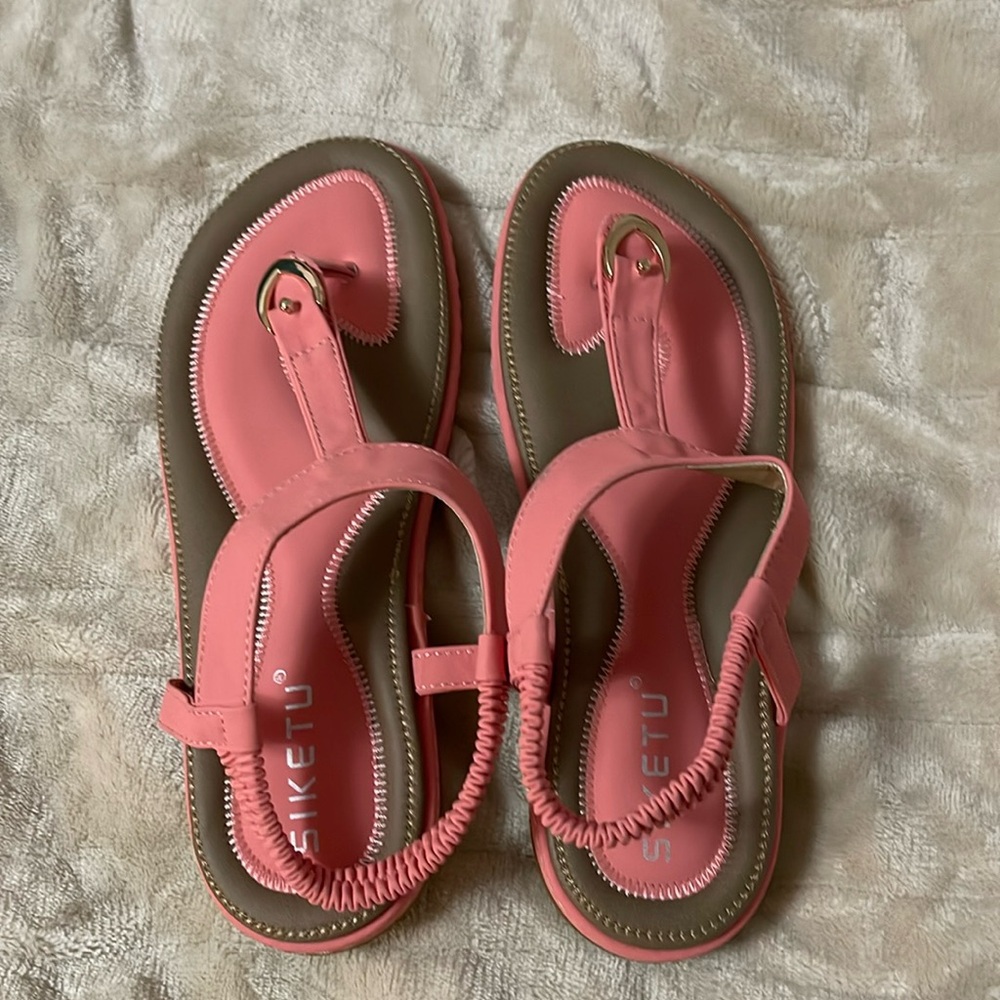 Women’s Classic Solid Color Casual Flat Sandals